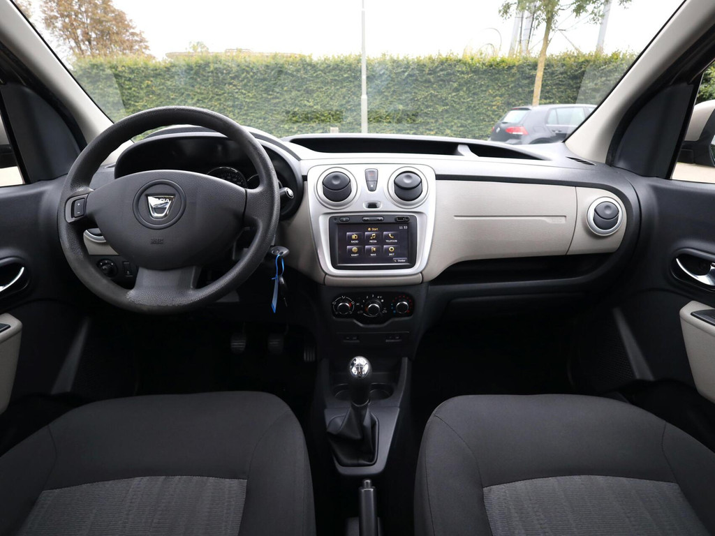 47896110-2.jpg